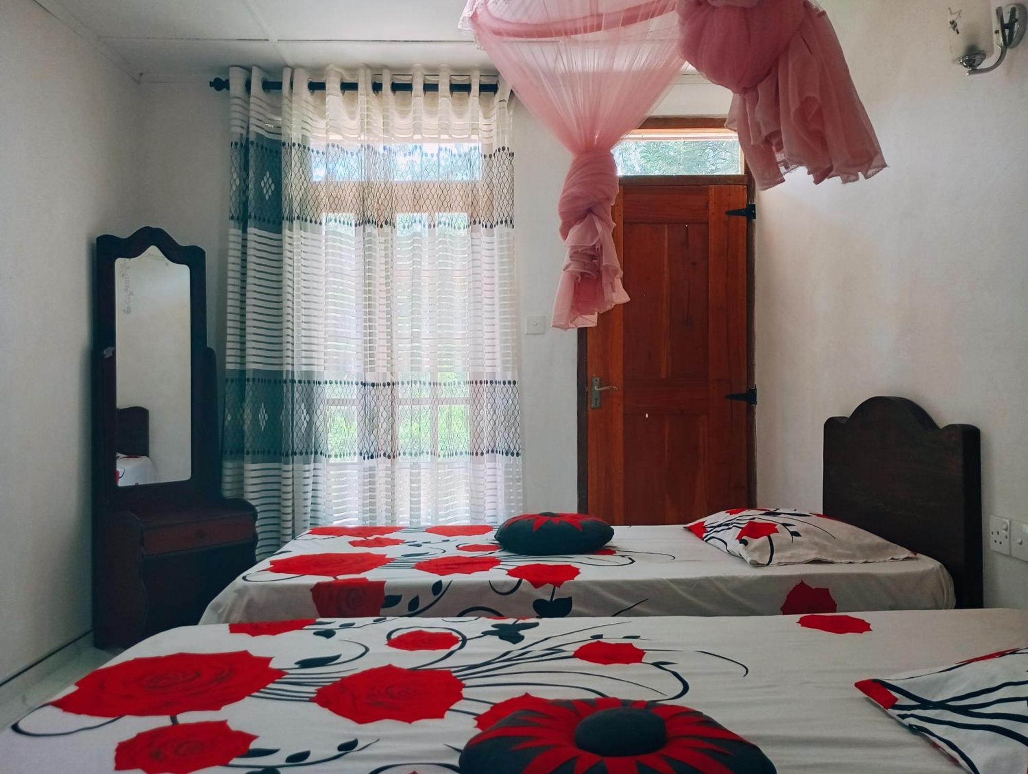 Pleasure Mount Homestay Ella Eksteriør billede